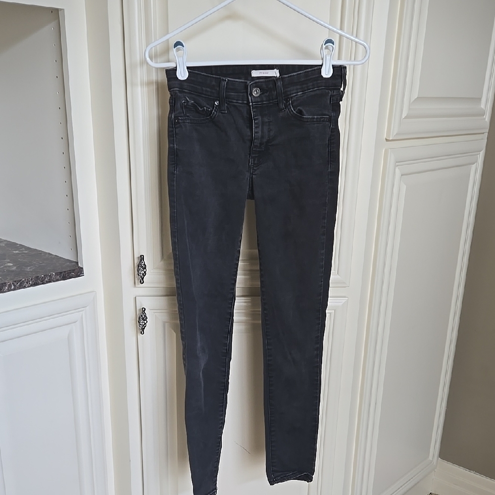 Levi's Women's Black Skinny Jeans